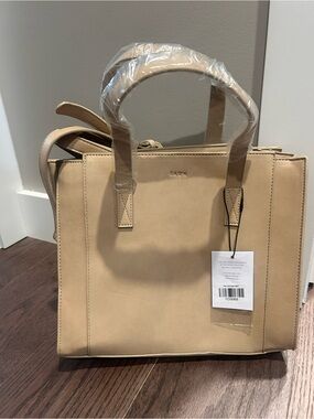NWT Fawn Design The Medium Carryall Tote Purse Bag - Oat